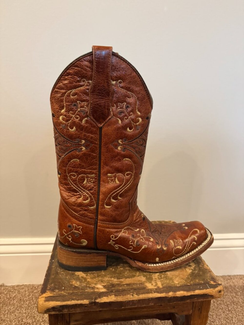 Circle G by Corral Women's Embroidered Brown Leather Western Boots - Women's 6
